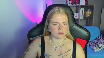 Jolly_Doll live cam on Cam4