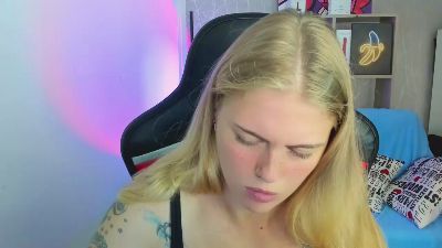 Jolly_Doll live cam on Cam4