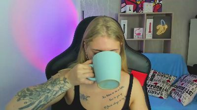 Jolly_Doll live cam on Cam4