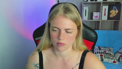 Jolly_Doll live cam on Cam4