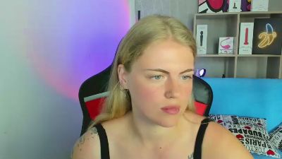 Jolly_Doll live cam on Cam4