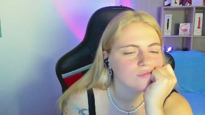Jolly_Doll live cam on Cam4