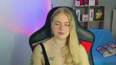 Jolly_Doll live cam on Cam4