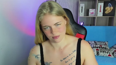 Jolly_Doll live cam on Cam4