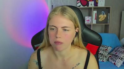 Jolly_Doll live cam on Cam4