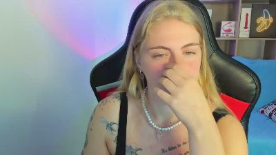 Jolly_Doll live cam on Cam4