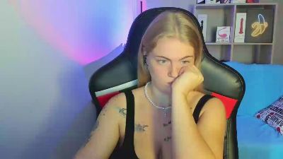 Jolly_Doll live cam on Cam4