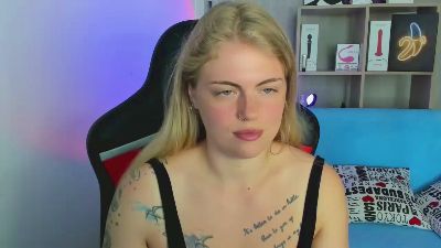 Jolly_Doll live cam on Cam4