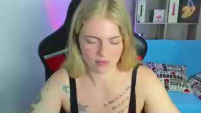Jolly_Doll live cam on Cam4