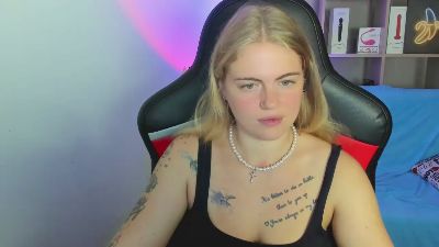 Jolly_Doll live cam on Cam4