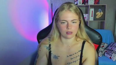 Jolly_Doll live cam on Cam4