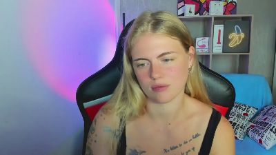 Jolly_Doll live cam on Cam4