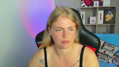 Jolly_Doll live cam on Cam4