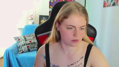 Jolly_Doll live cam on Cam4
