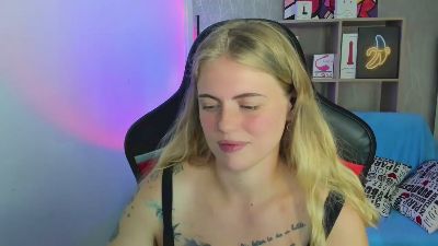 Jolly_Doll live cam on Cam4