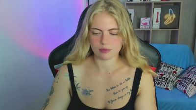 Jolly_Doll live cam on Cam4