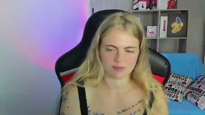 Jolly_Doll live cam on Cam4