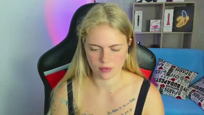 Jolly_Doll live cam on Cam4