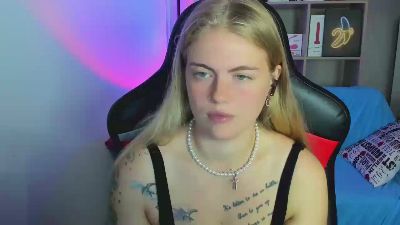 Jolly_Doll live cam on Cam4