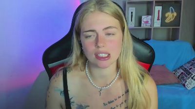 Jolly_Doll live cam on Cam4