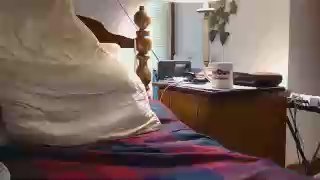 Jollyroger8000 live cam on Cam4