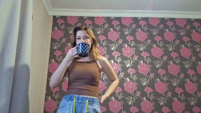 JolynKuwana live cam on Cam4