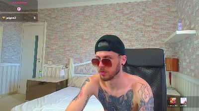 JonahShaw live cam on Cam4
