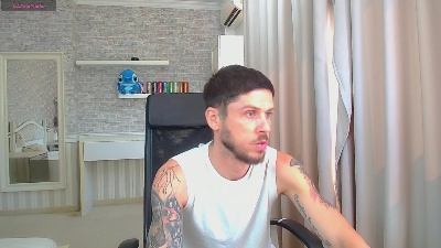 JonahShaw live cam on Cam4