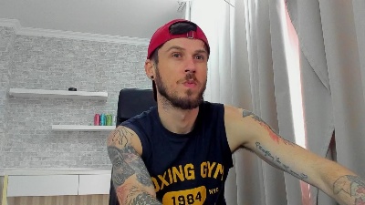 JonahShaw live cam on Cam4