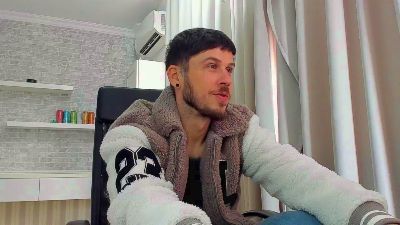 JonahShaw live cam on Cam4