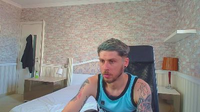 JonahShaw live cam on Cam4