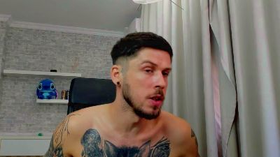 JonahShaw live cam on Cam4