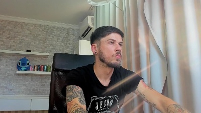 JonahShaw live cam on Cam4