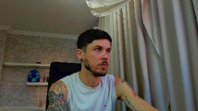 JonahShaw live cam on Cam4