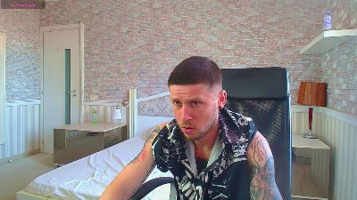 JonahShaw live cam on Cam4