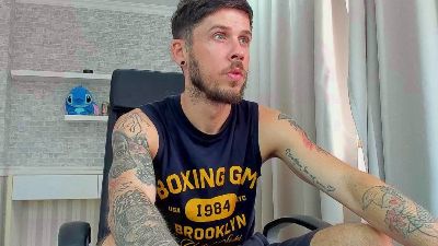 JonahShaw live cam on Cam4
