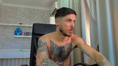 JonahShaw live cam on Cam4