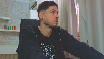 JonahShaw live cam on Cam4