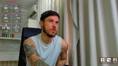 JonahShaw live cam on Cam4