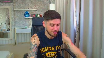 JonahShaw live cam on Cam4