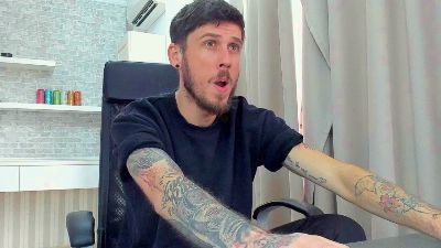 JonahShaw live cam on Cam4