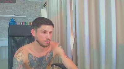 JonahShaw live cam on Cam4