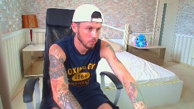 JonahShaw live cam on Cam4