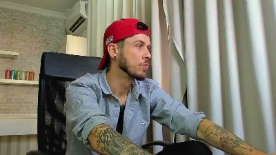 JonahShaw live cam on Cam4