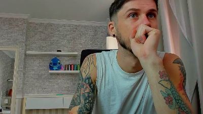 JonahShaw live cam on Cam4