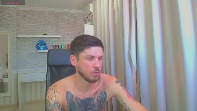 JonahShaw live cam on Cam4