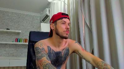 JonahShaw live cam on Cam4