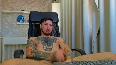 JonahShaw live cam on Cam4