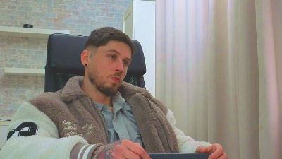 JonahShaw live cam on Cam4