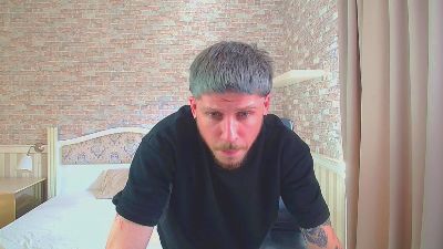 JonahShaw live cam on Cam4